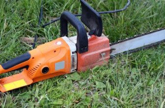 Vibratiile emise de lant in sarcina sunt minime in comparatie cu un electroferastrau clasic, lucru care permite o folosire indelungata in timpul exploatarii si un confort sporit.